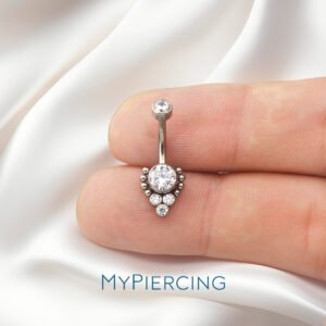 BNN 1 ZIRC TRIANGLE 8 BEADED TIT (UCX6)